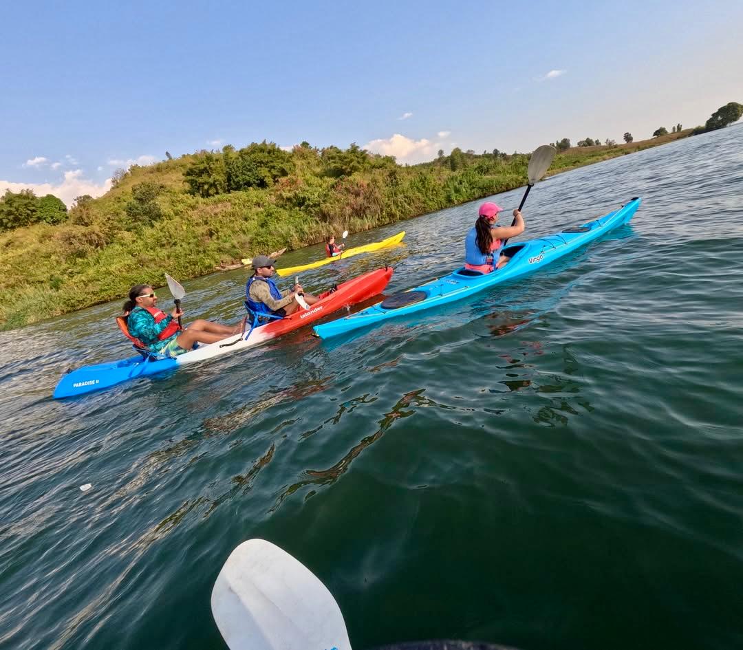 1-Day Lake Kivu Kayaking Adventure
